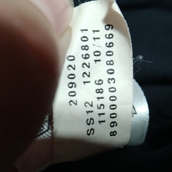 Under Armour Semi Fitted Womens Top Sz.XL Women Hunt Too - Picture 9 of 9